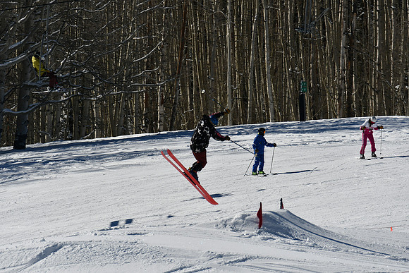 10 skier jump_6174